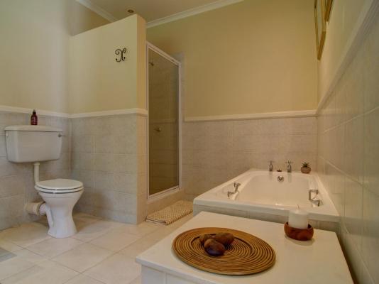 Room image 32