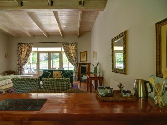 Room image 3
