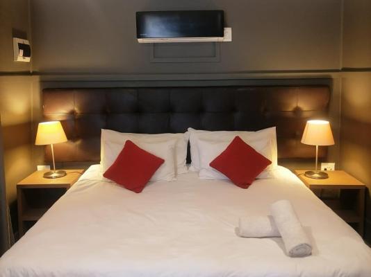 Room image 1