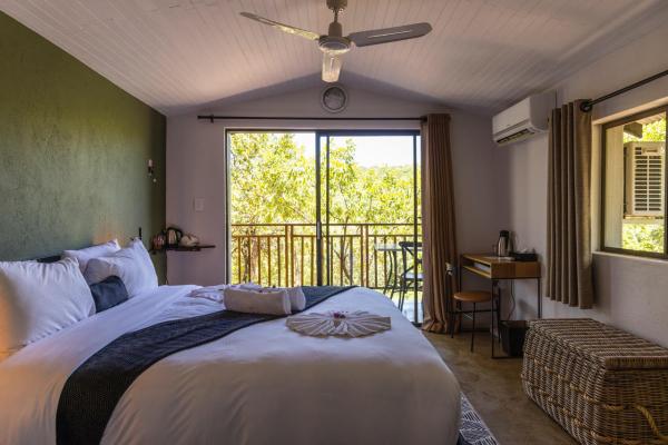 Room image 4