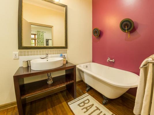 Room image 1