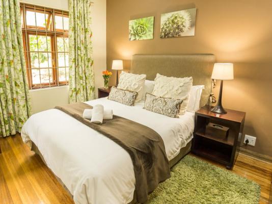 Room image 3