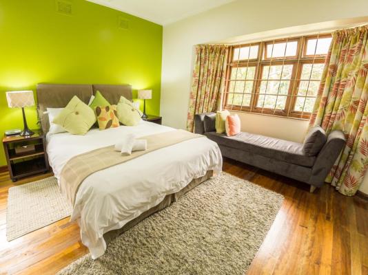 Room image 5