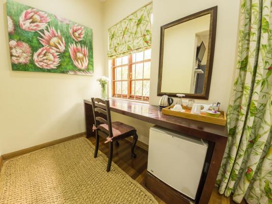 Room image 7