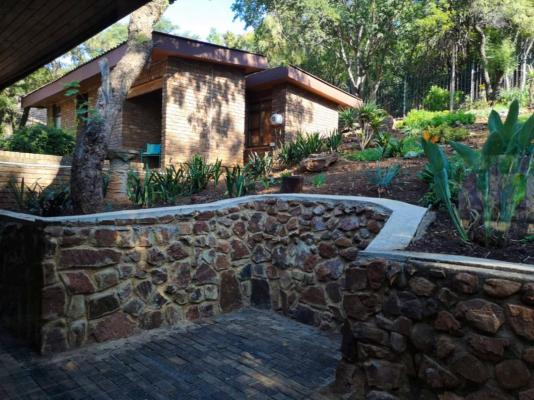 Mia Hills Guest House - 200064