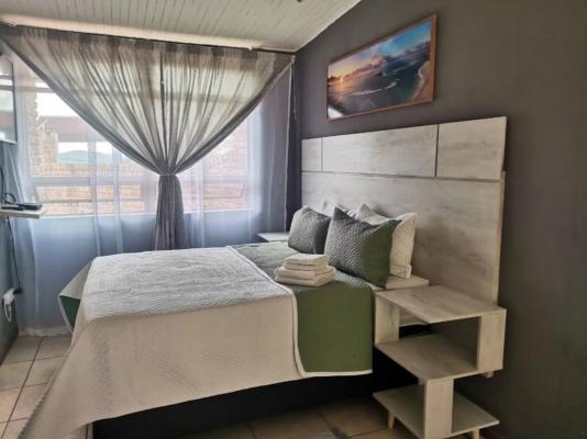 Room image 2