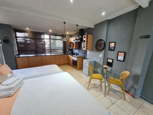 Mia Hills Guest House - 200084