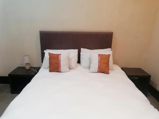 Room image 4