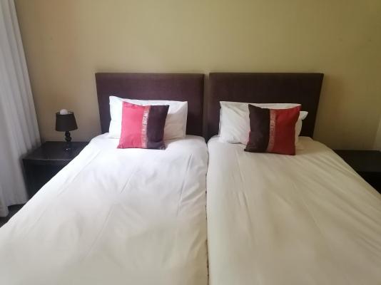 Room image 12