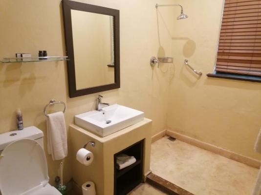 Room image 13