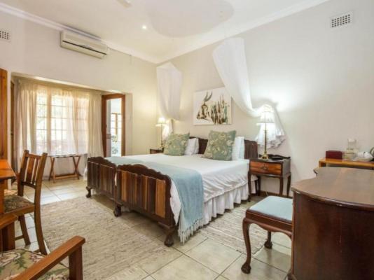 Room image 4