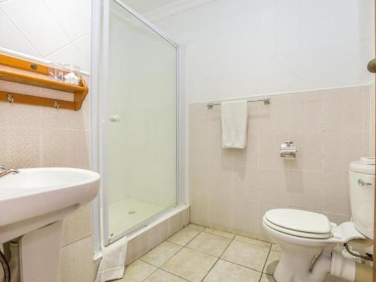 Room image 3