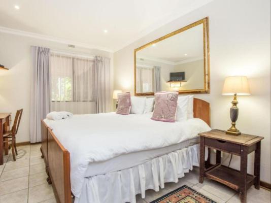 Room image 4