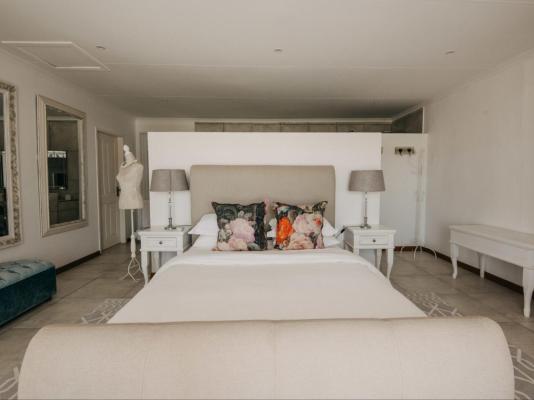 Room image 2