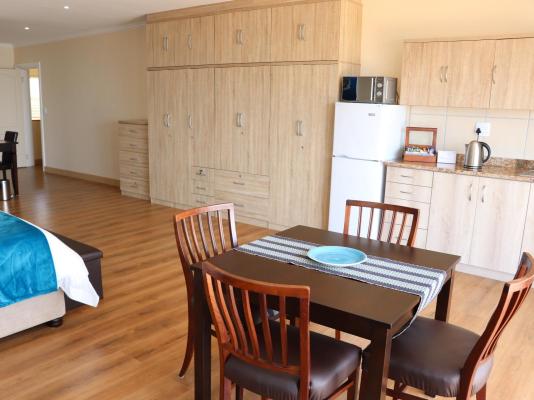 Room image 5