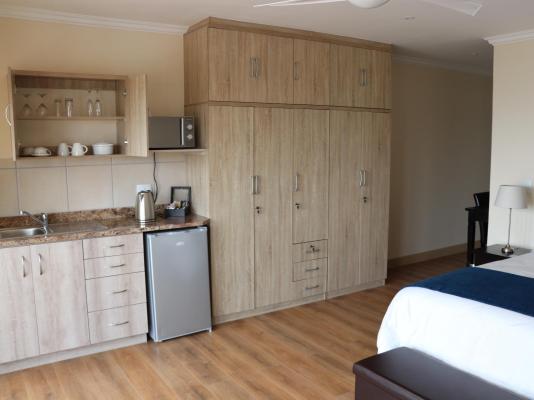 Room image 4