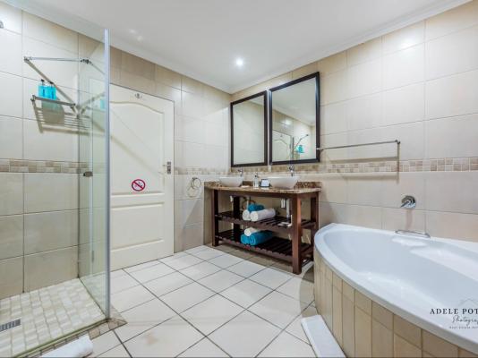 Room image 5