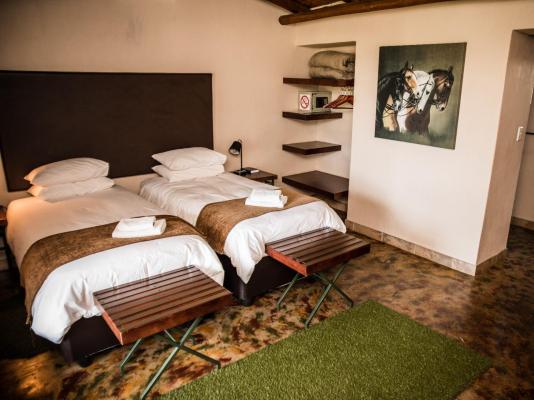 Room image 10