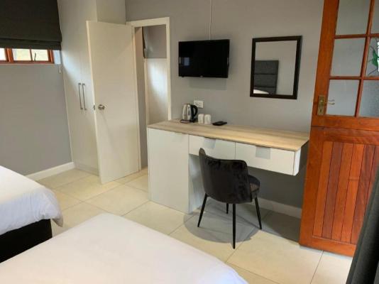 Room image 2