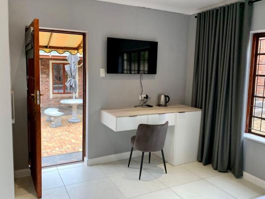 Room image 2