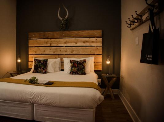 Room image 3