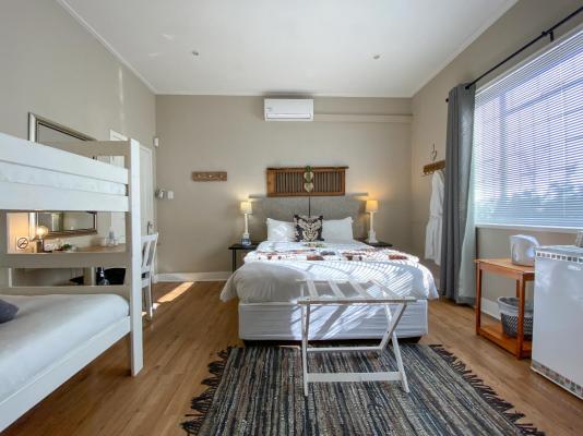 Room image 7
