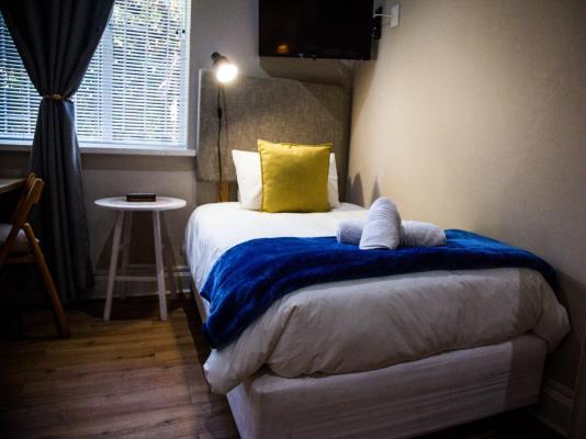 Room image 2