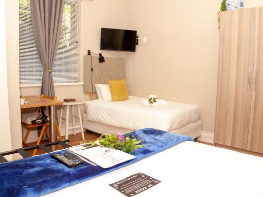 Room image 5
