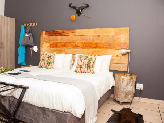 Room image 5