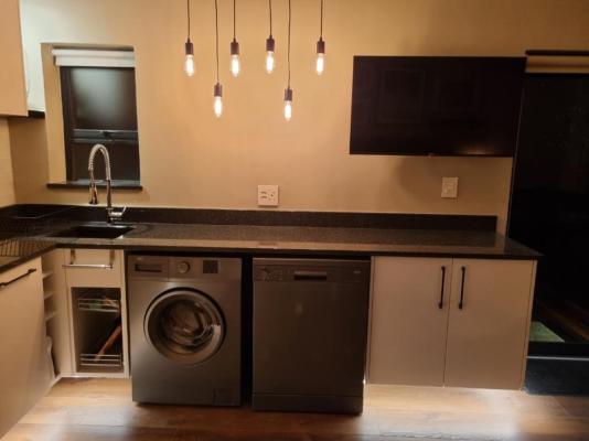 King Suite Kitchen