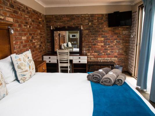 Room image 3
