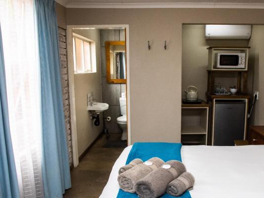 Room image 4