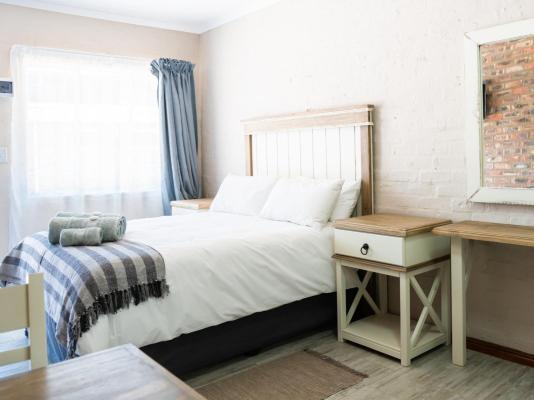 Room image 3