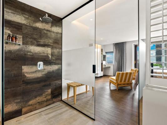 Room image 5
