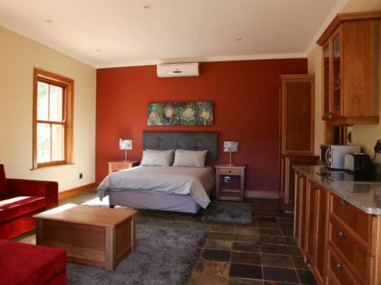 Room image 3