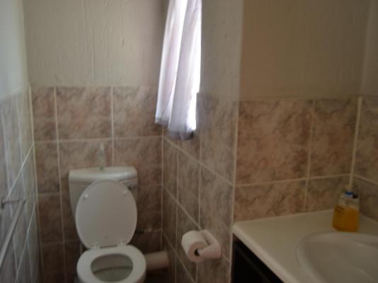 Room image 2