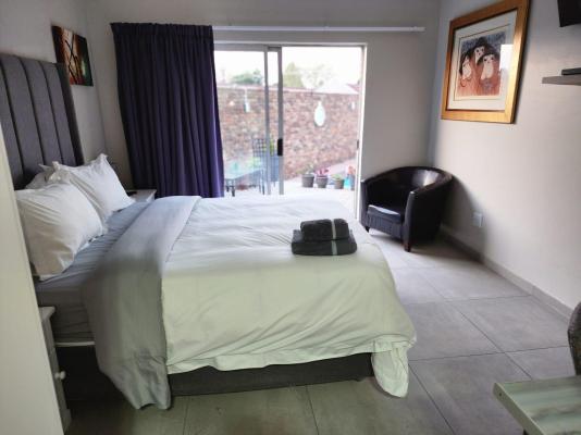 Room image 7
