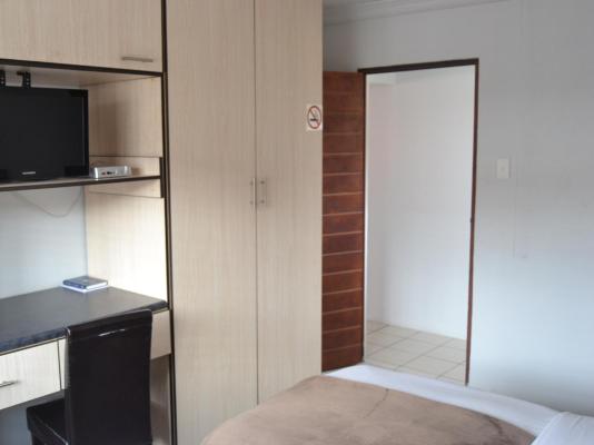 Room image 38