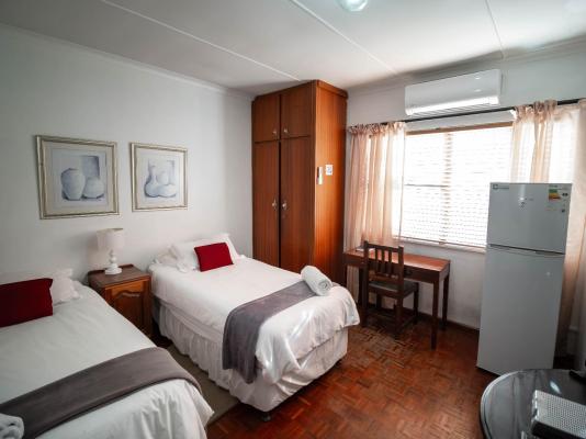 Room image 6