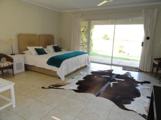 Room image 1