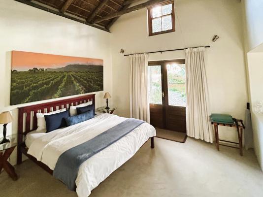Room image 1