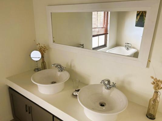 Room image 5