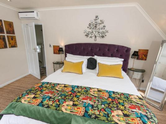 Room image 35