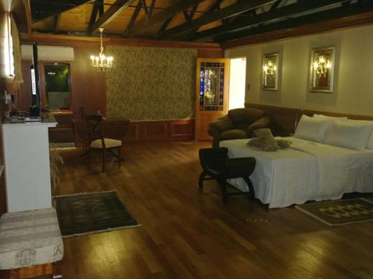 Room image 1