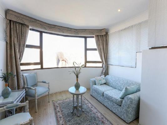 Room image 2
