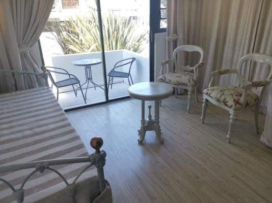 Room image 3