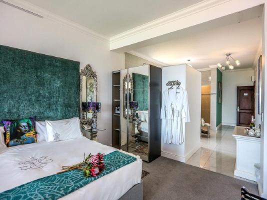 Room image 5