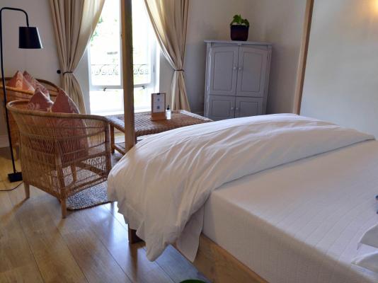 Room image 4