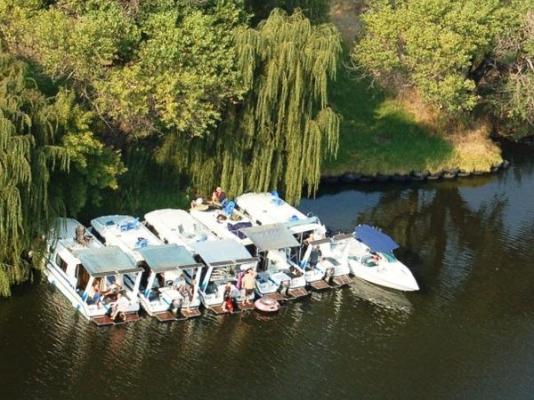 Old Willow Houseboats - 202041