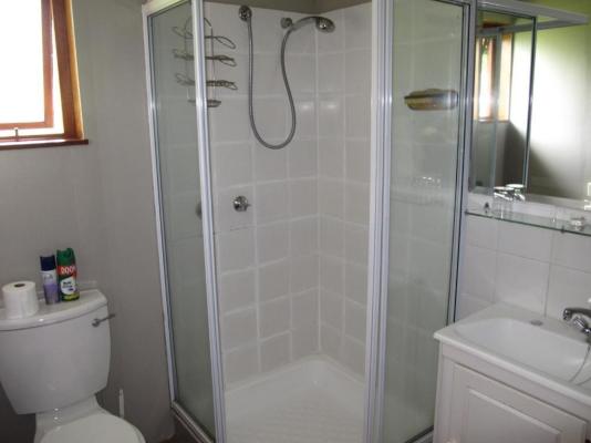 Room image 4
